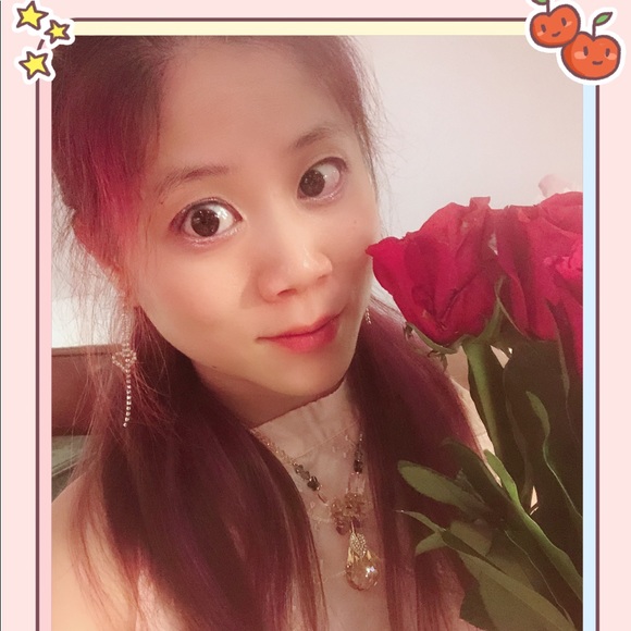 Meet your Posher, Nikki - Picture 1 of 1